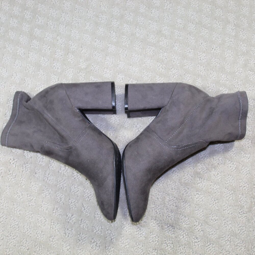 Qupid Size 6.5 Grey Faux Leather & Fabric 3.5" Block Heel Boots - Picture 3 of 6